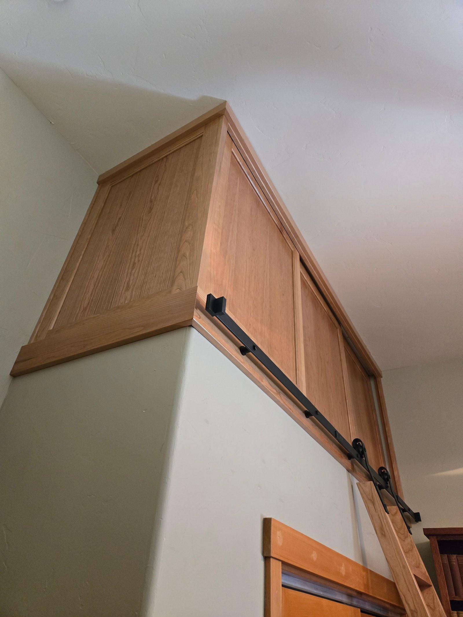 Cherry wood grain and finish detail