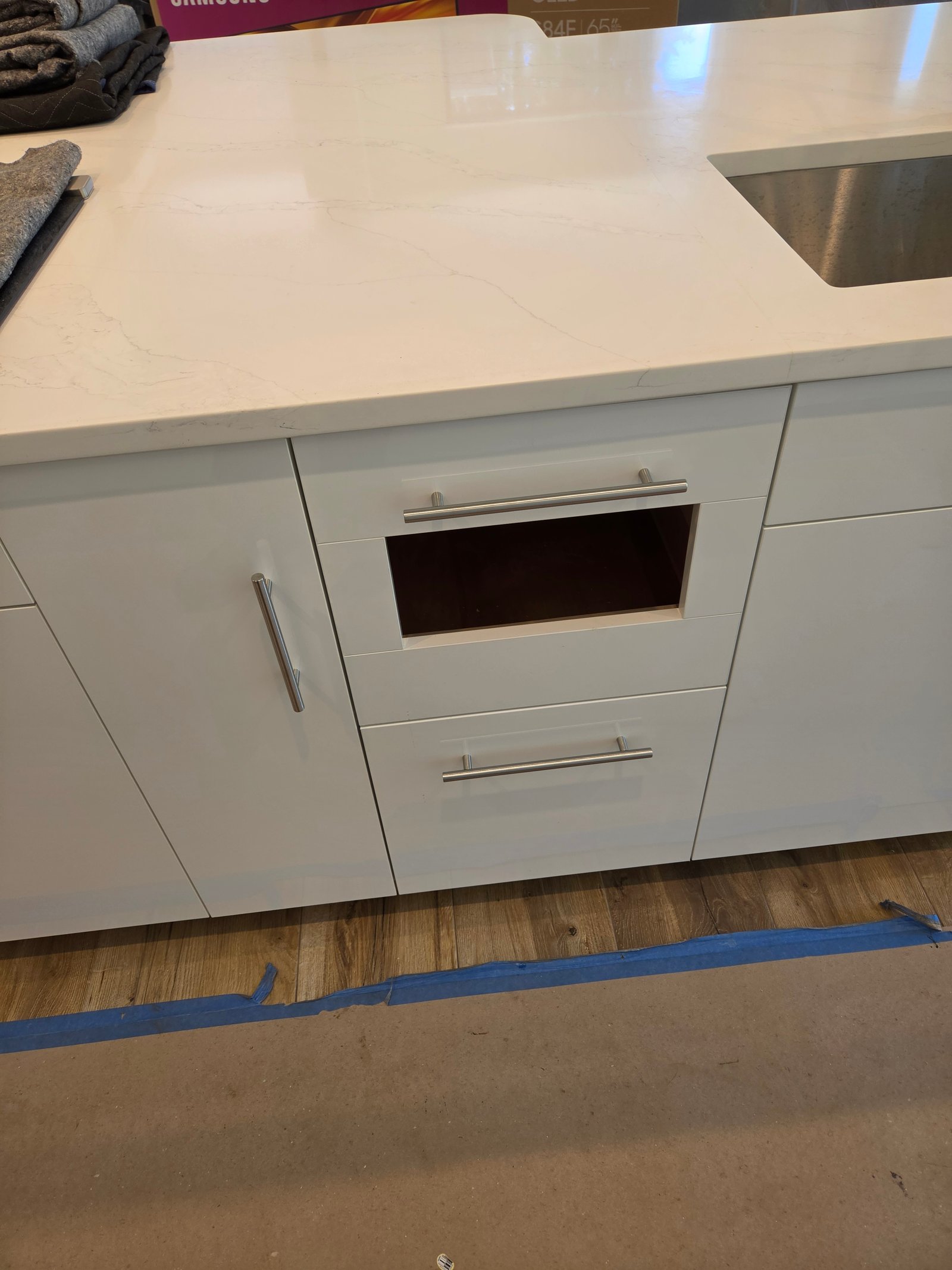 High gloss cabinet interior detail