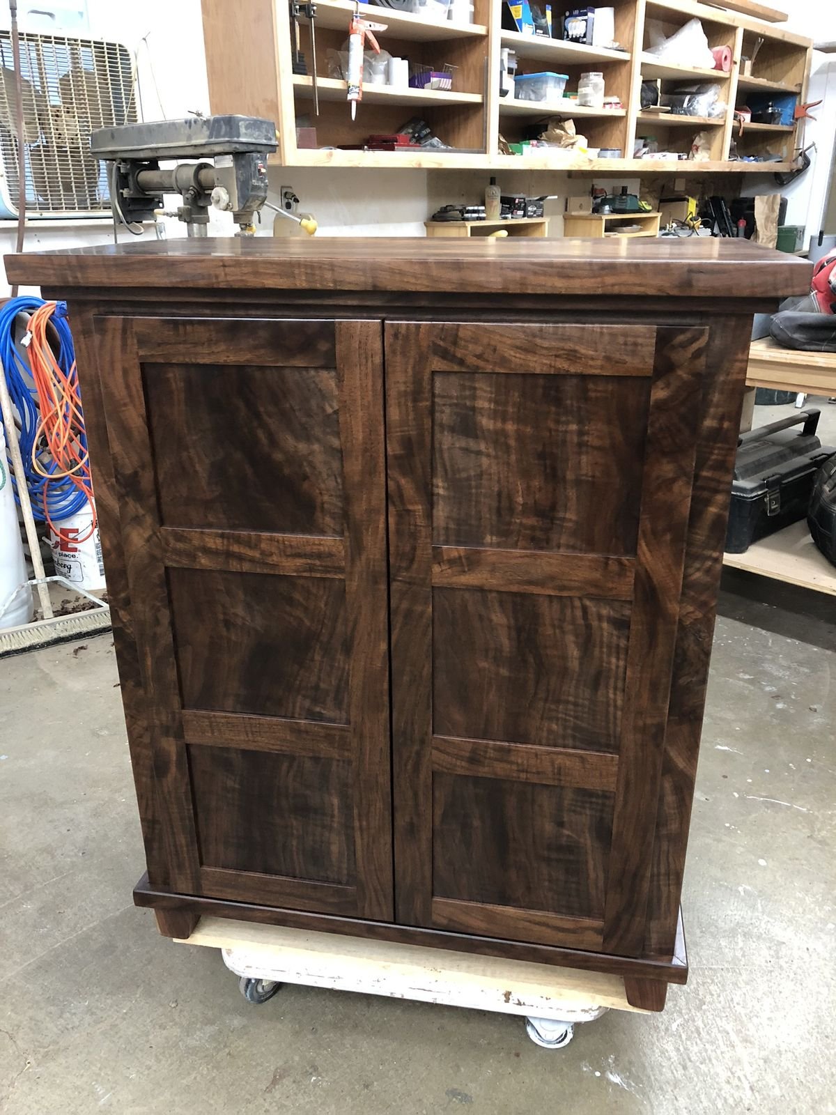 Kitchen cabinetry with adjustable shelving detail